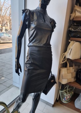 Пола кожа до коляно