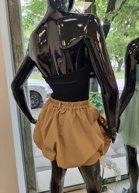 Пола къса балон кафява