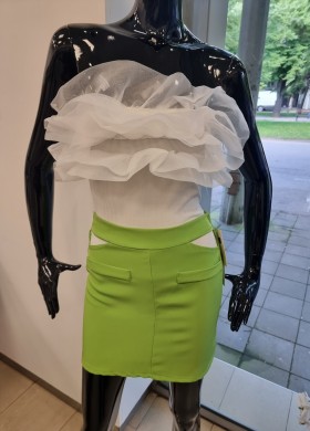 Пола къса с отвори