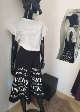 Пола с надписи