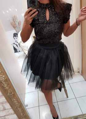 Пола пачка къса