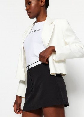 Пола-панталон с бял кант