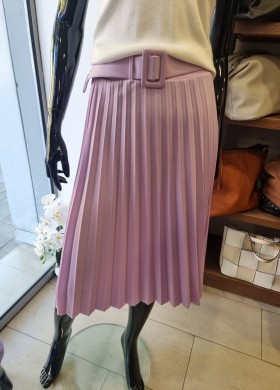 Пола плисе в лилаво