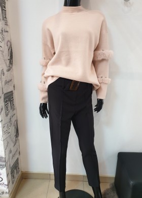 Пуловер с пухче