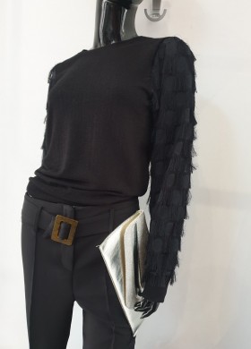 Пуловер с ресни