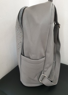 Раница сива