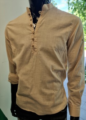 Риза бежова с попска яка