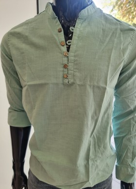 Риза мента с попска яка