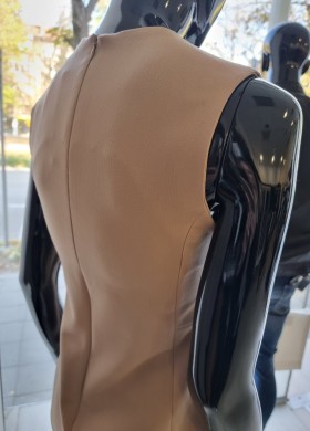 Рокля бежова KAROL