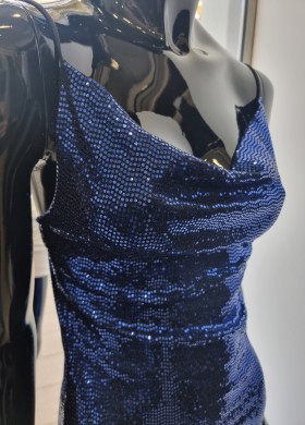 Рокля блестяща в синьо