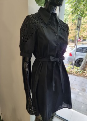 Рокля черна с бродерия