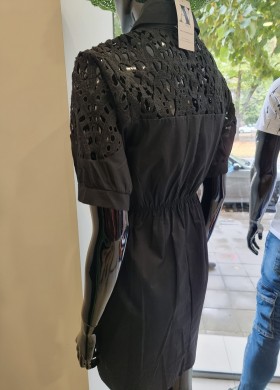 Рокля черна с бродерия