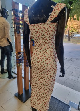 Рокля дълга с къдрички