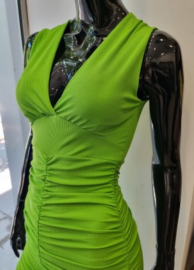 Рокля по тялото еластична