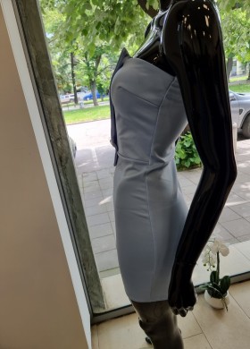 Рокля по тялото синя