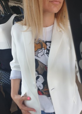 Сако в бяло