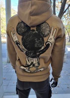 Суитшърт с Мики Маус бeжов