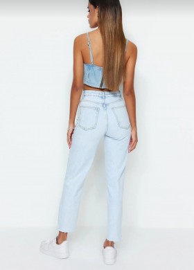 Светли дънки с висока талия