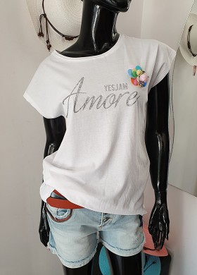 Тениска AMORE бяла