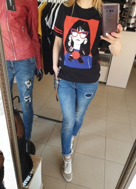 Тениска с момиче