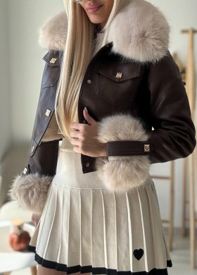 ТОП хитово яке в кафяво