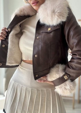 ТОП хитово яке в кафяво